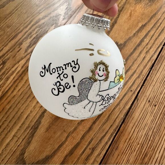 Heart Gifts by Teresa Inc. Hand Painted Ornament Expecting Parents To Be‎ - Picture 8 of 10